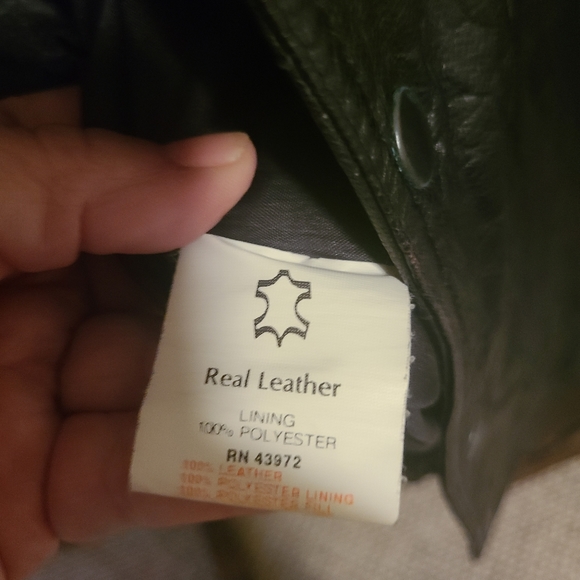 Leather jacket - Picture 4 of 6